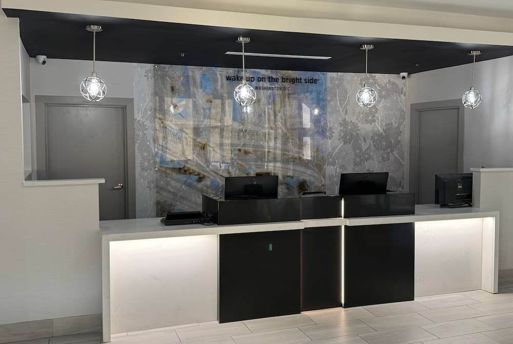 Holiday Inn Express And Suites Washington Dc Noma by IHG