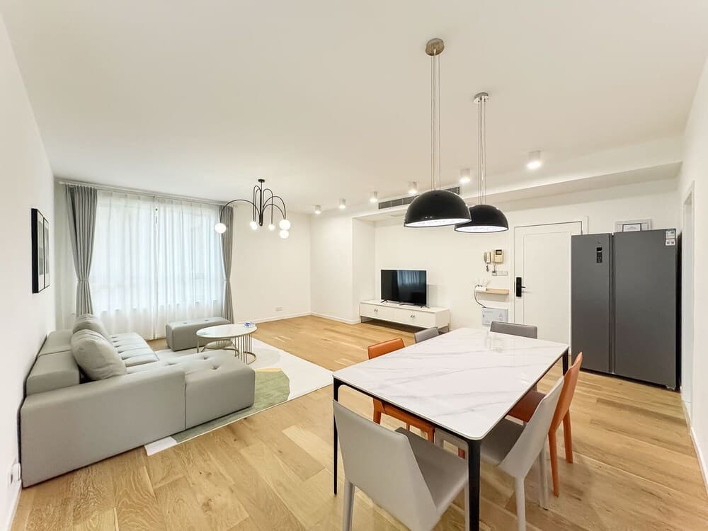 Tyms 2BR 2BA Apt Near MetroCity Line 1 9