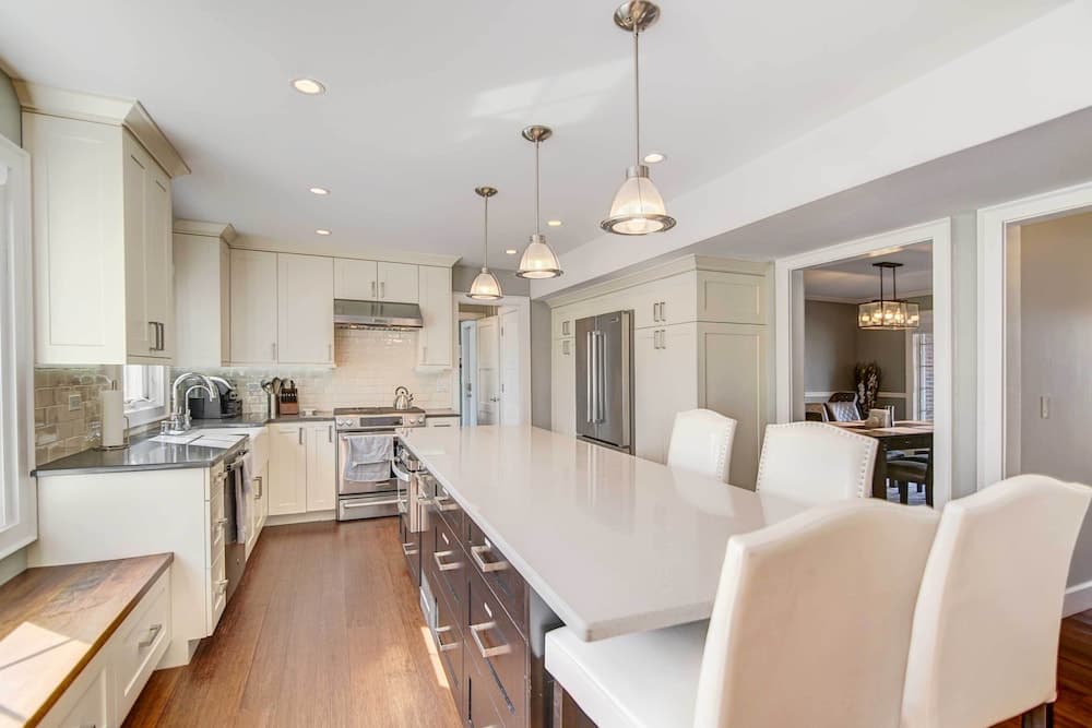 Bike & Kayak: Lakefront Prospect Heights Home