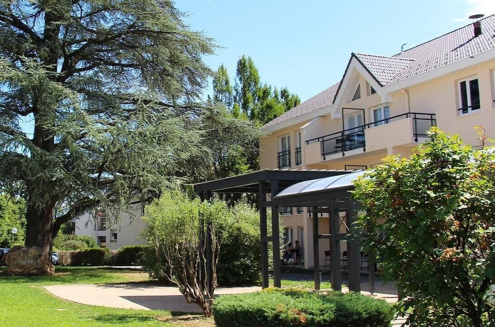 The Residence Hotel