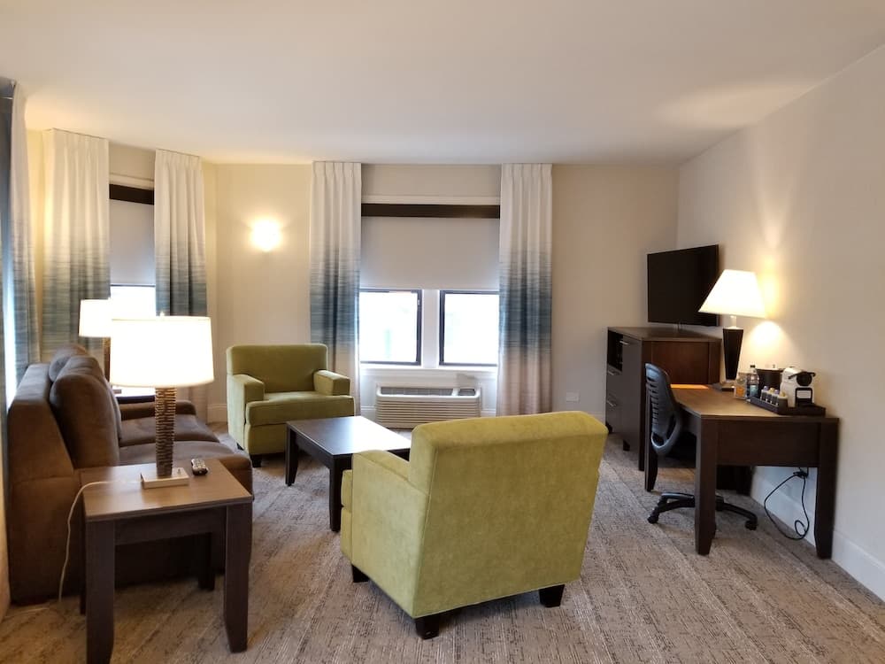 Hotel Versey Chicago Lincoln Park