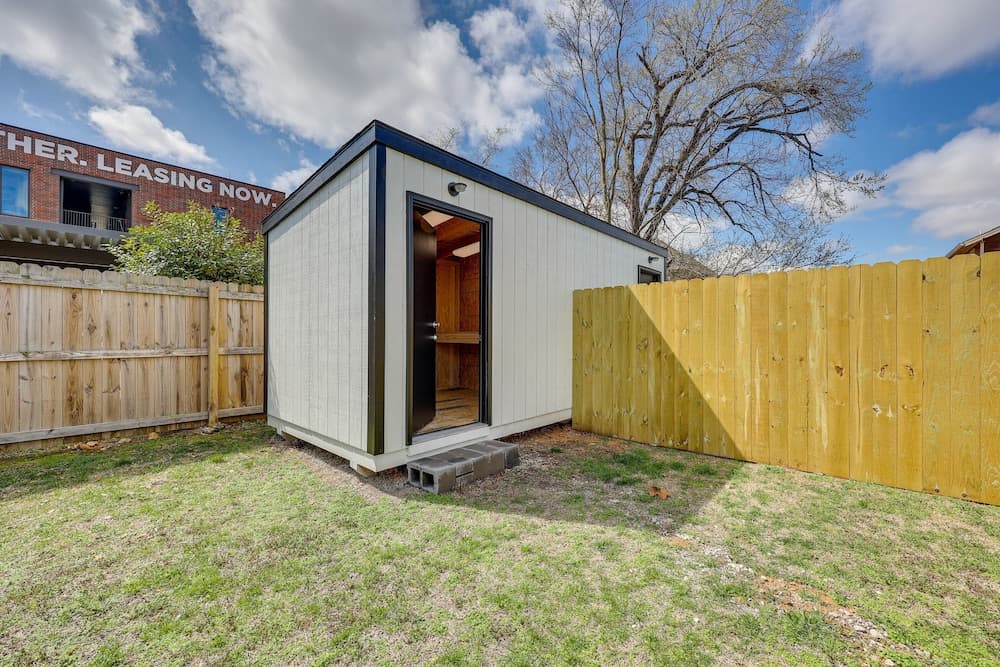 Cozy Duplex, Walk to Bentonville City Square!