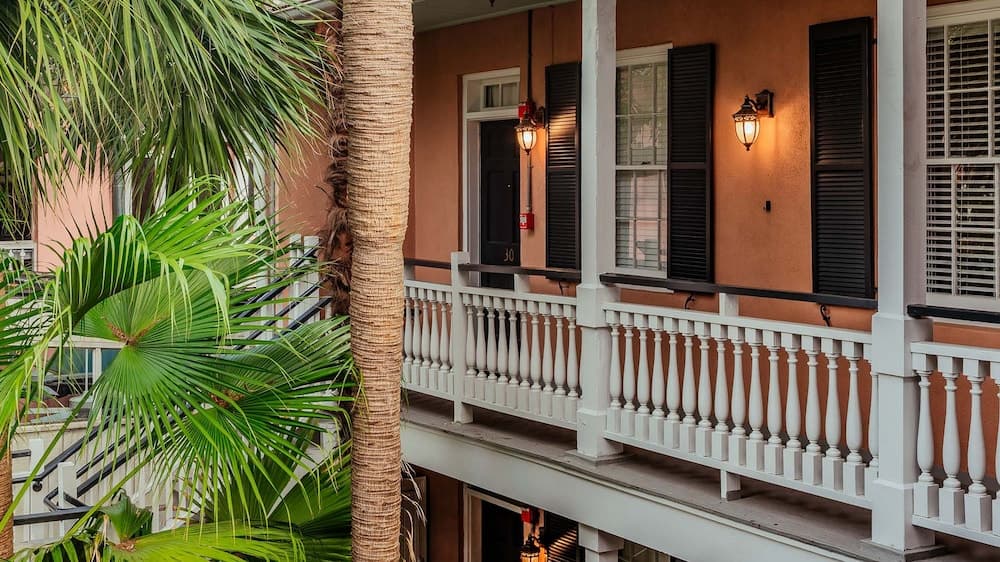 Elliott House Inn