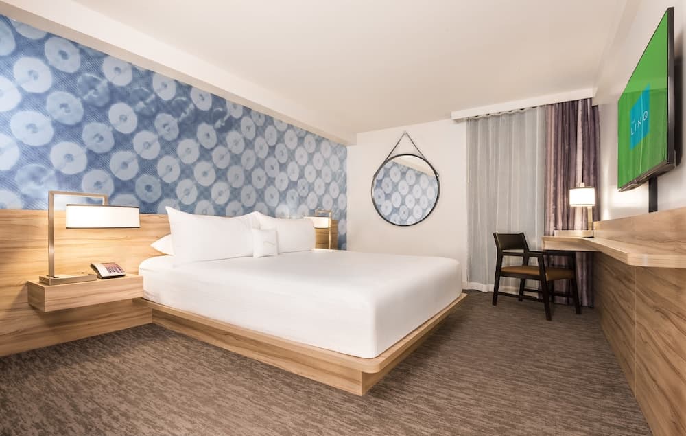 The LINQ Hotel & Casino – A Caesars Rewards Destination