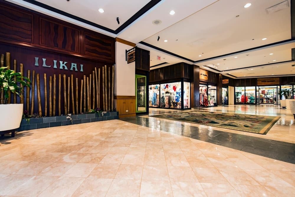 Ilikai Tower 1 Bedroom City View Condos with Private Lanai & Free Wifi!