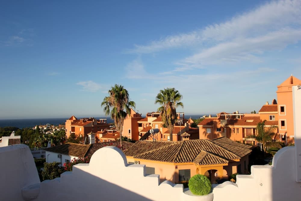 Rootop Villa - Chalet en Cabo Pino con vistas al mar, jardines y piscina