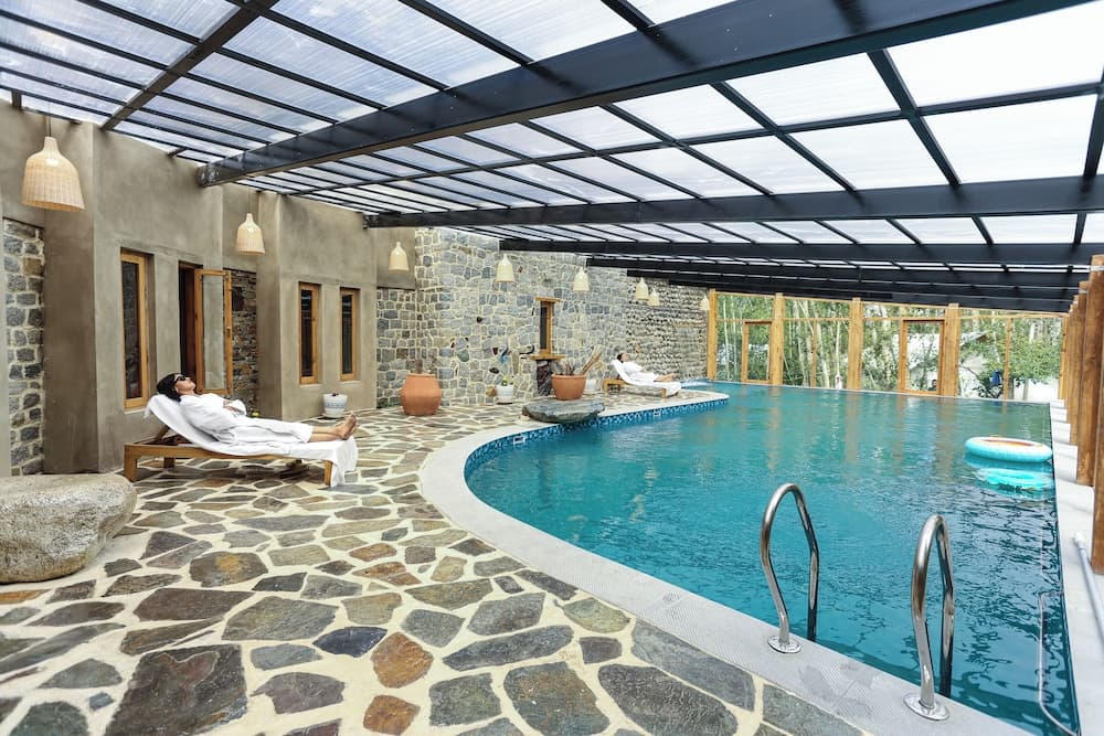 Stone Hedge Hotel - Hunder