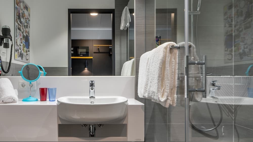 Holiday Inn - the niu, Fury Aschheim Messe by IHG