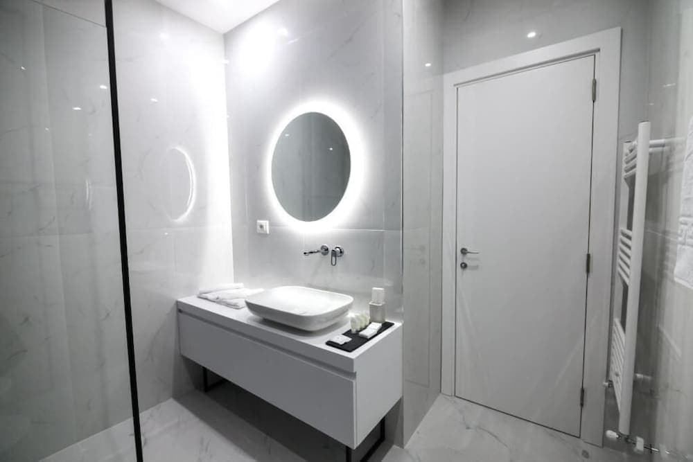 N HOTEL BY NOSHI