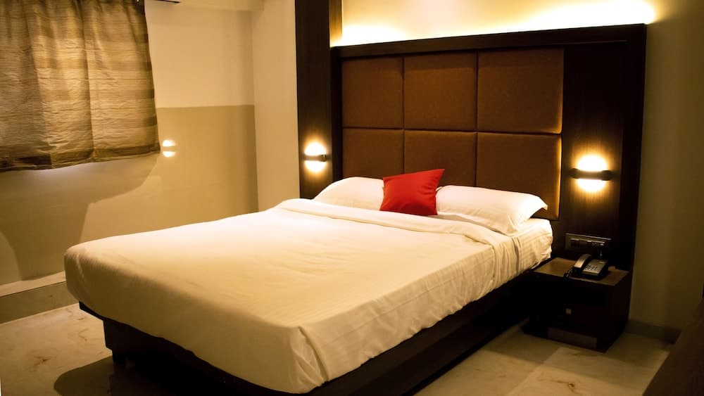 Hotel Express INN, Panvel