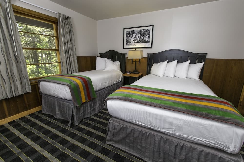 Swiftcurrent Motor Inn and Cabins - Inside the Park
