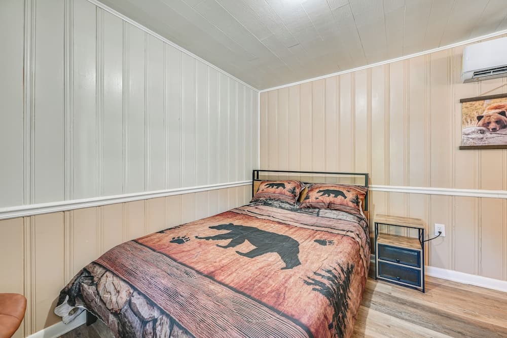 7 Mi to Mammoth Cave Nat'l Park: Cozy Apartment!