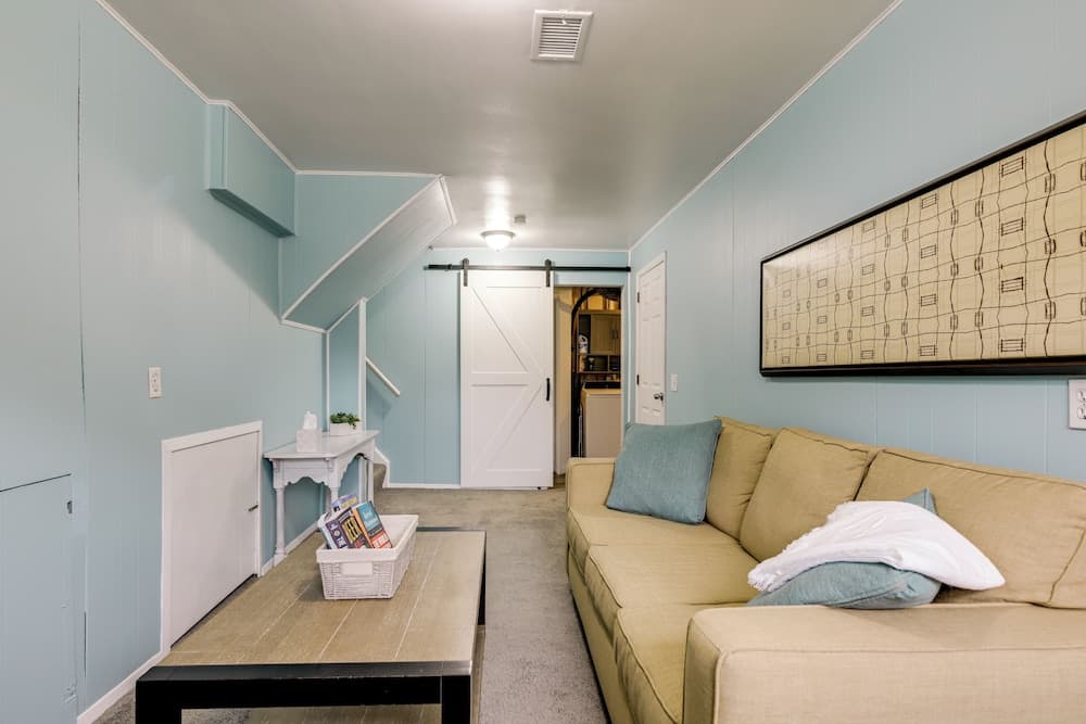 10 Mi to Dtwn Cincinnati: Home w/ Patio & Yard!