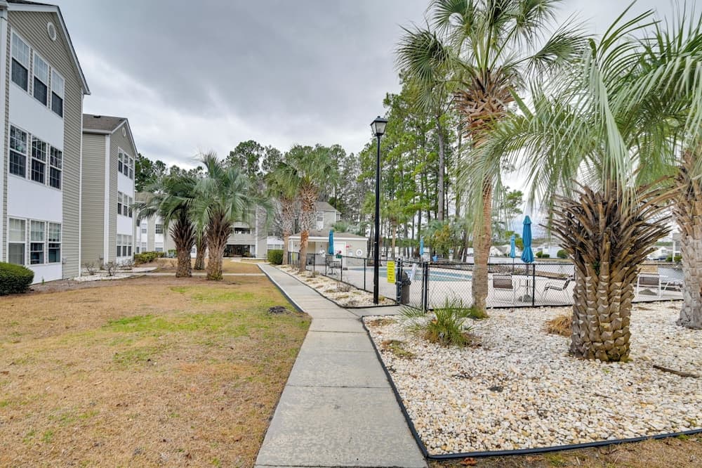 Myrtle Beach Condo 2 Mi to Surfside Beach!