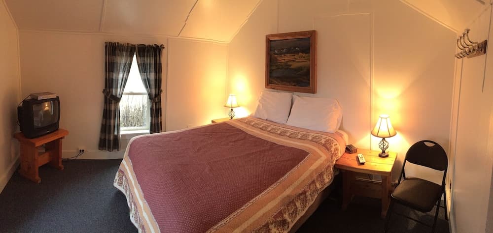 Whistling Swan Motel
