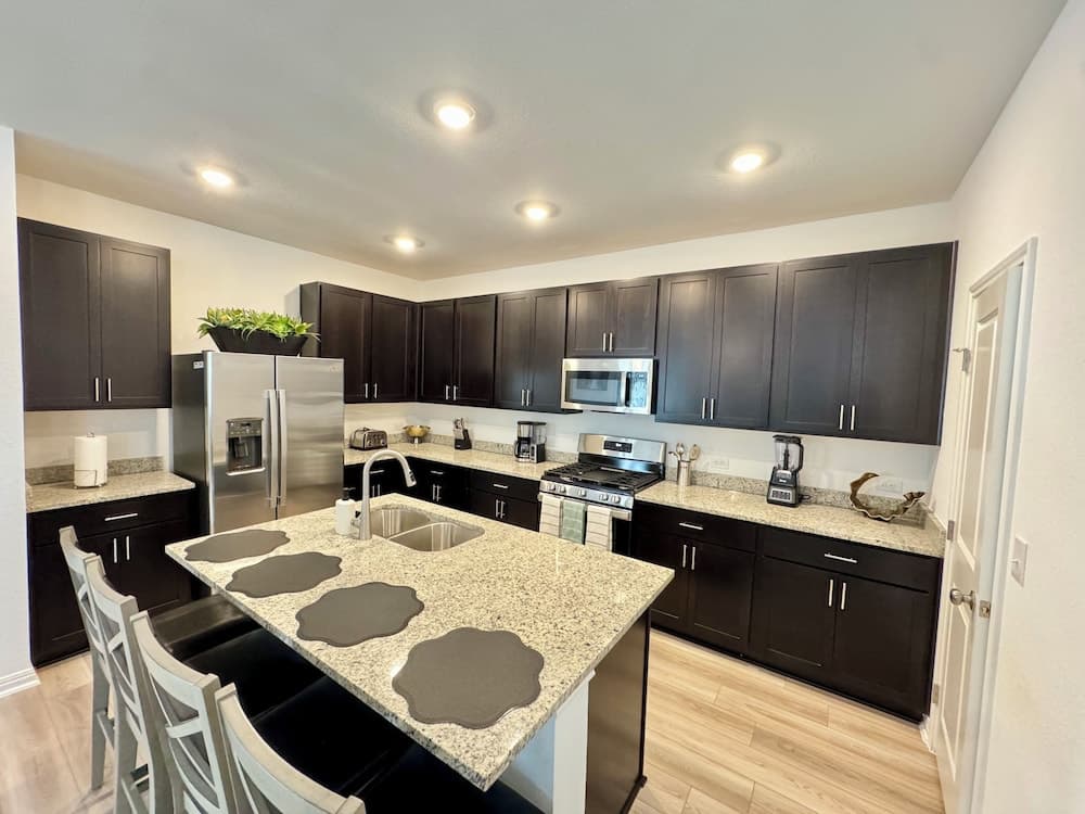 AMIS Apartments