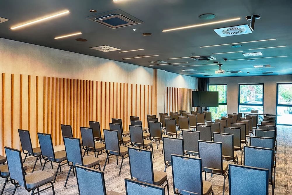 meeting & event spaces