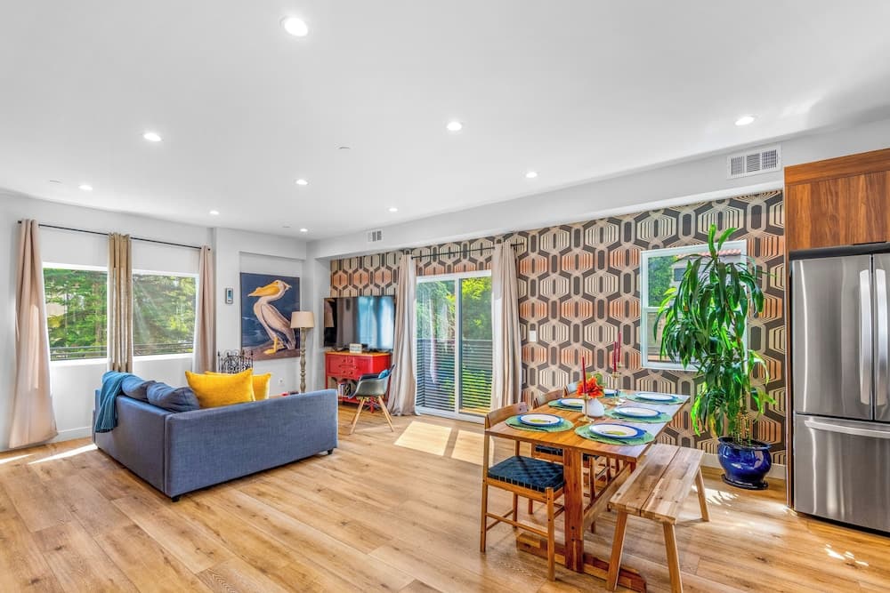 Luxurious Townhome