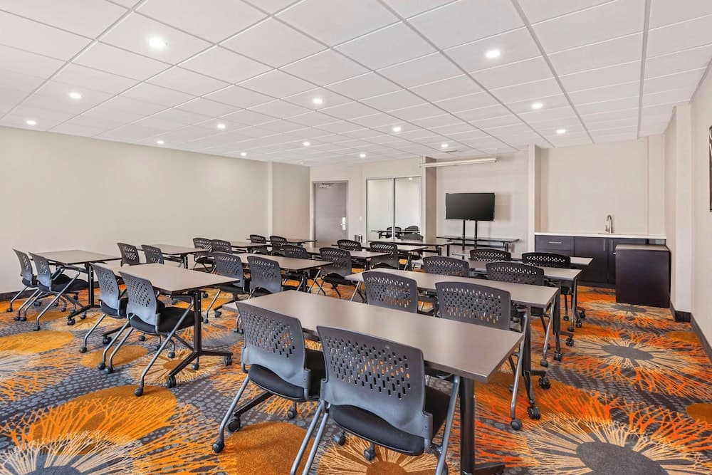 Best Western Plus Executive Inn