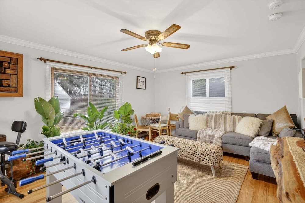 Elegant Home With Game Room Near Bwi 3 Bedroom Home