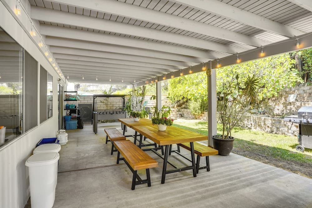 Spacious Home w/ Pool & Jacuzzi Near Laguna Beach!