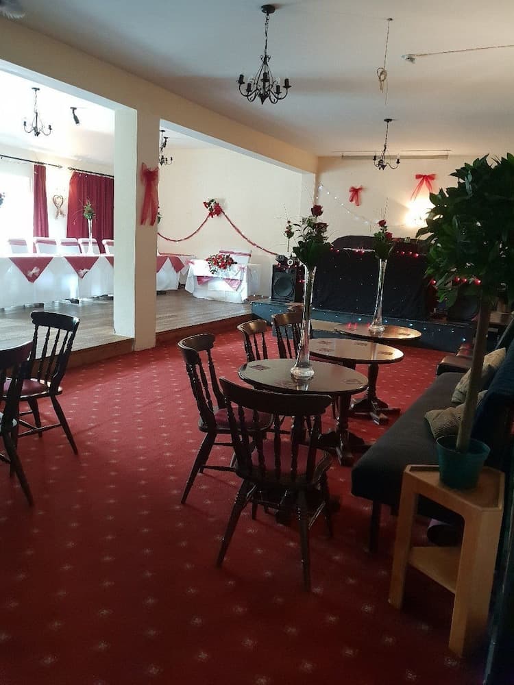 OYO The Watermans Arms Hersham