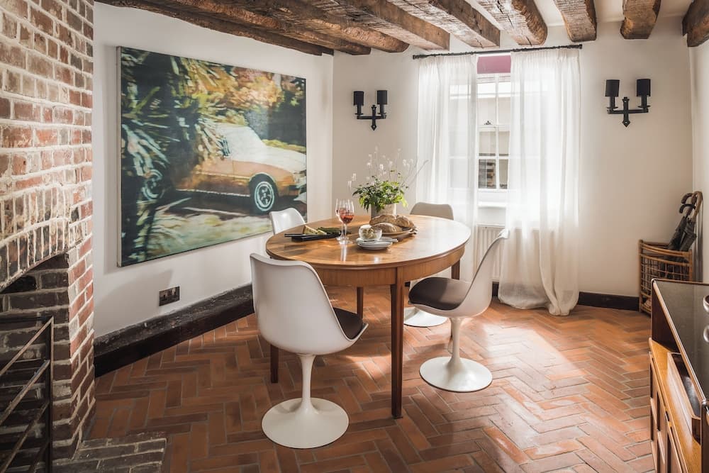 Lovely 3-bed House in West Malling, Kent