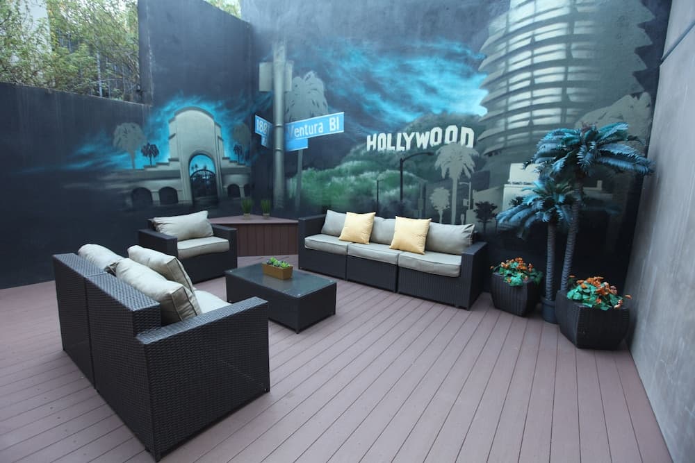 BLVD Hotel and Studios Universal-Hollywood, an Ascend Collection Hotel