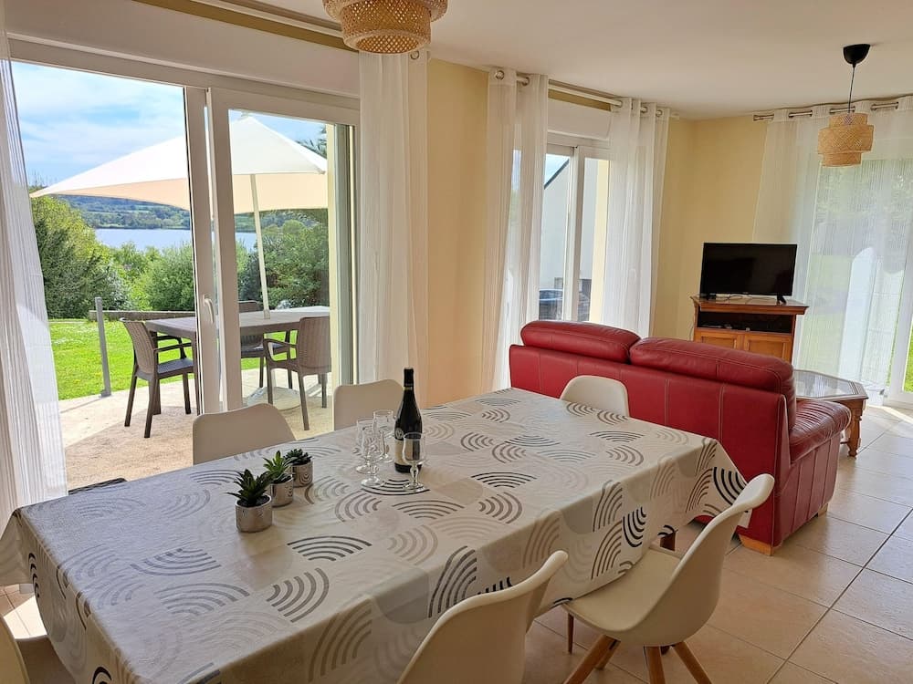 Holiday Home in Hanvec Near Bay of Brest