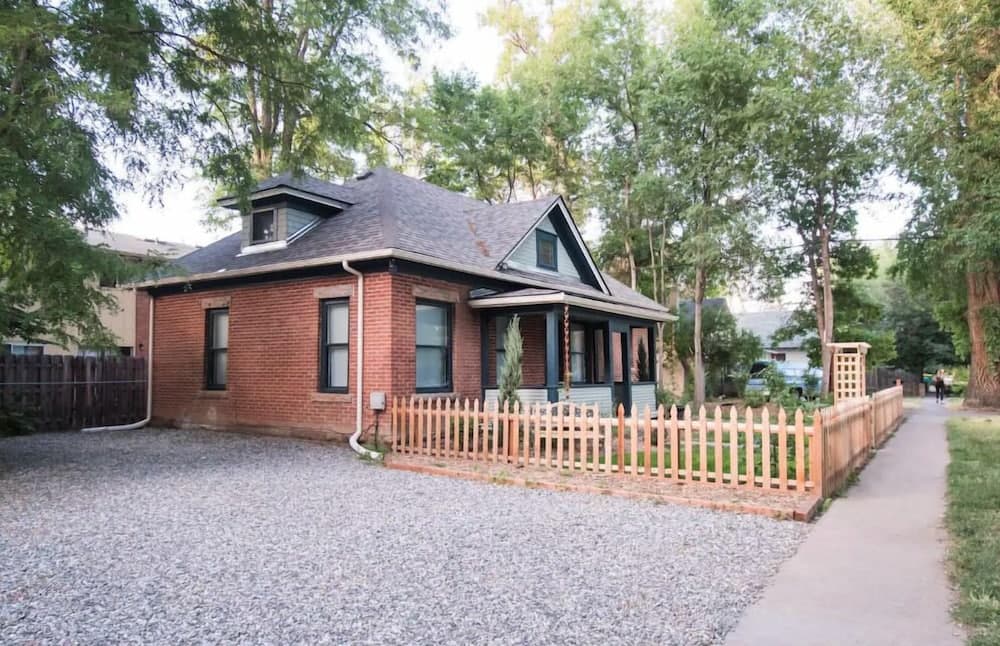 Historical Bungalow Near Csu & Old Town!