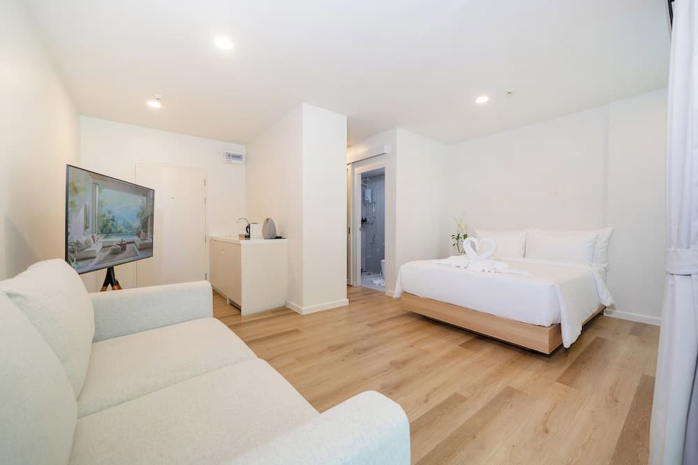 Zcape X2 Condominium in Bang Tao