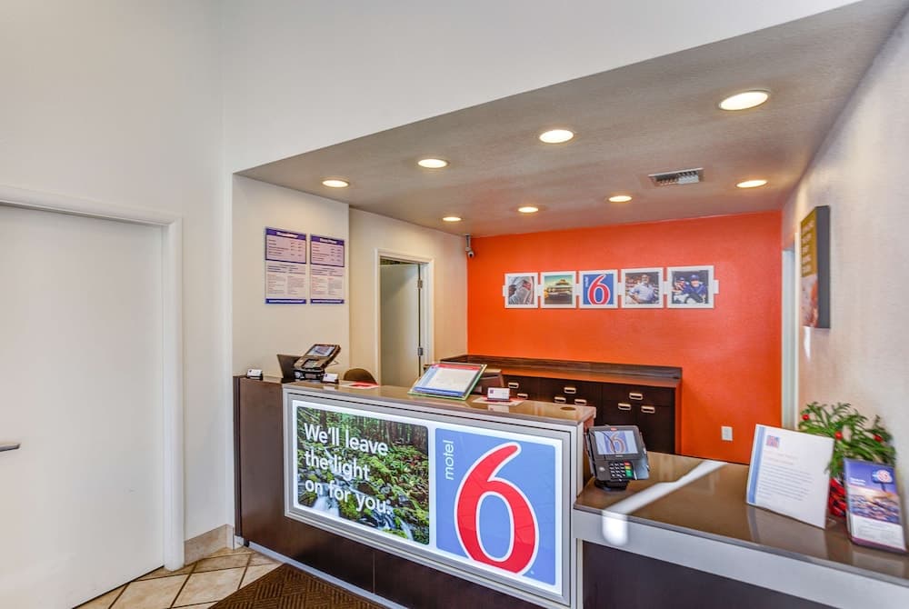 Motel 6 Portland, OR - Tigard West