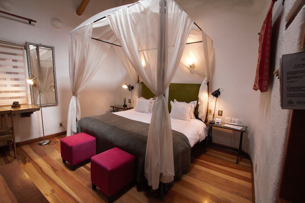 ARQUEOLOGO EXCLUSIVE SELECTION - Casa Peralta