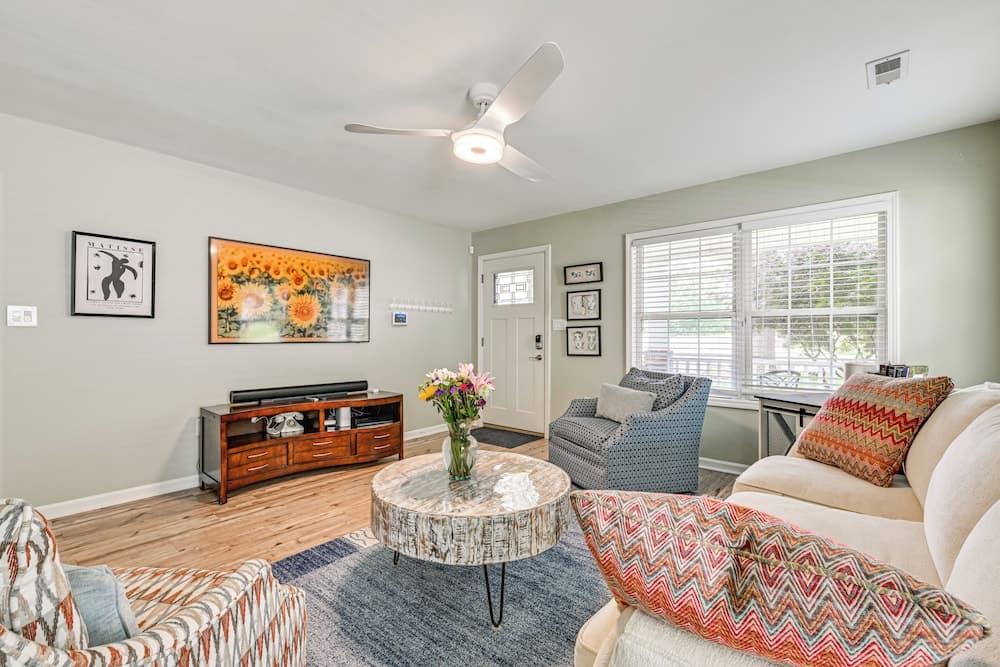 < 1 Mi to River & Downtown Belmont: Cozy Cottage