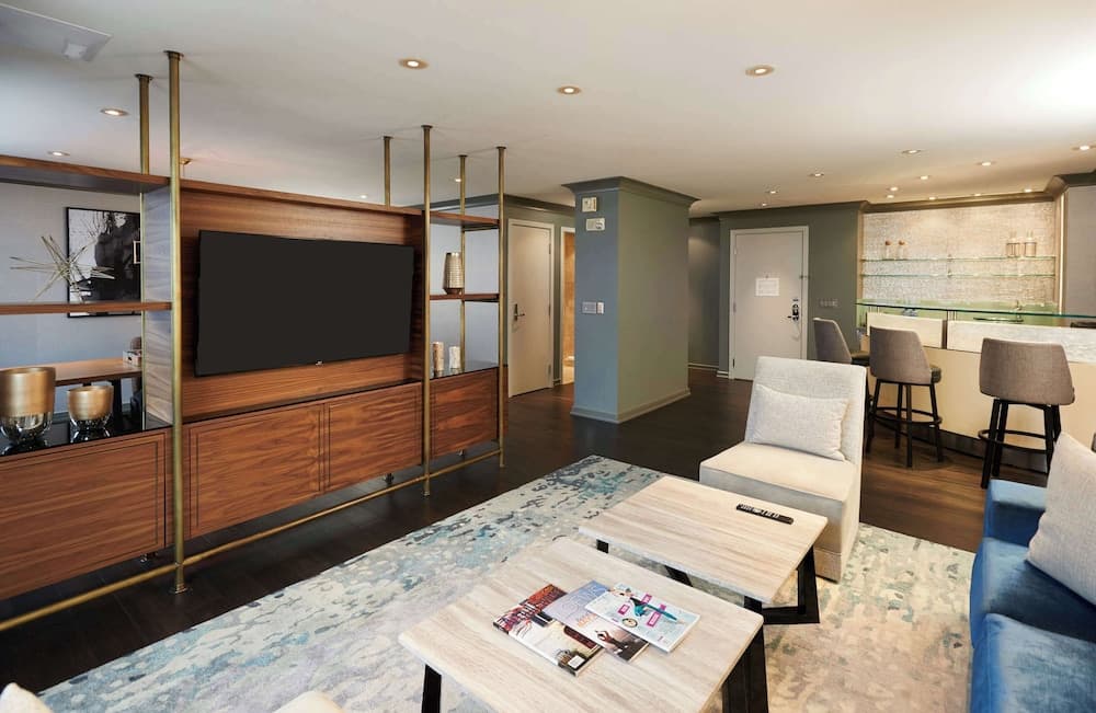 The Lofton Hotel, Tapestry Collection by Hilton