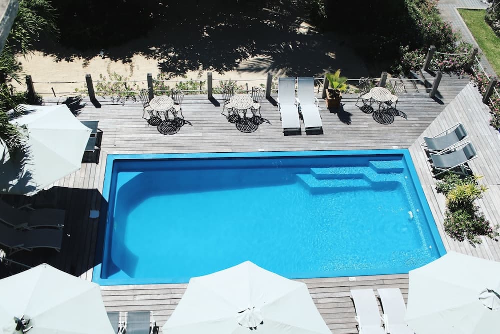 Crown Beach Hotel