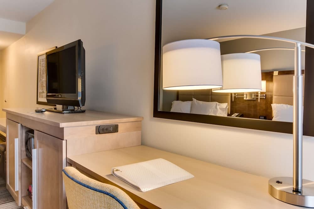 Hampton Inn Bellevue / Nashville-I-40 West