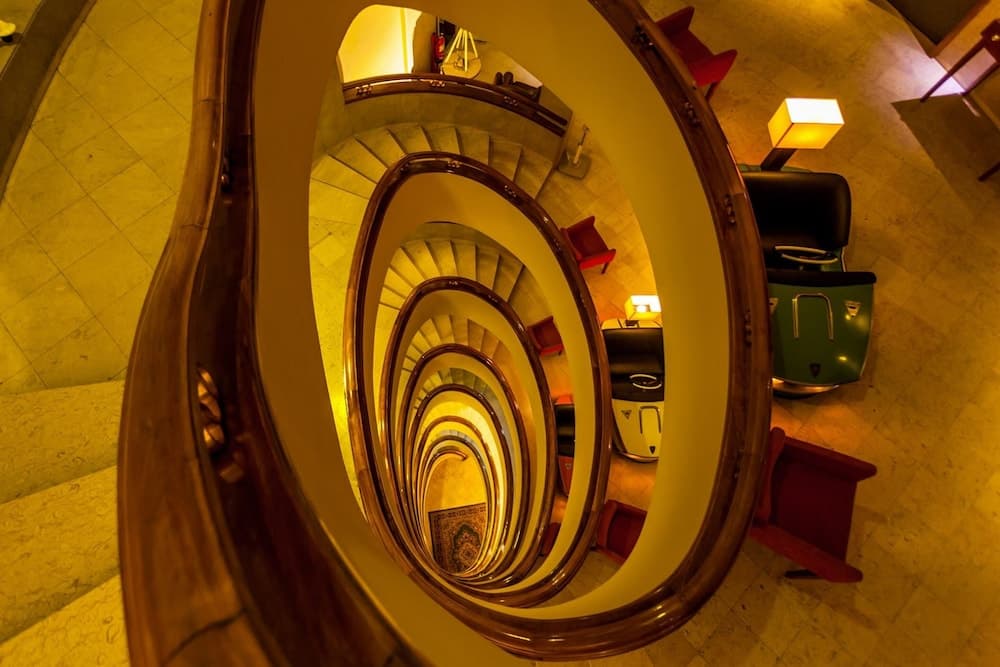 Pão de Açúcar – Vintage Bumper Car Hotel