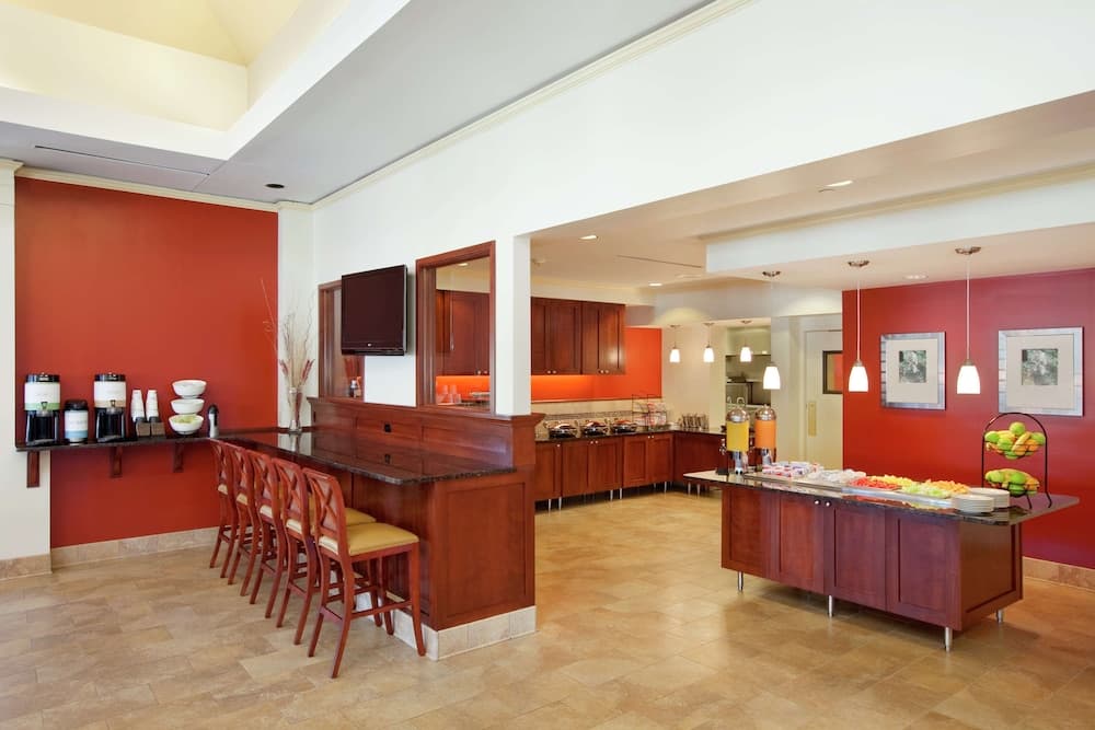 Hilton Garden Inn Chicago / Oak Brook