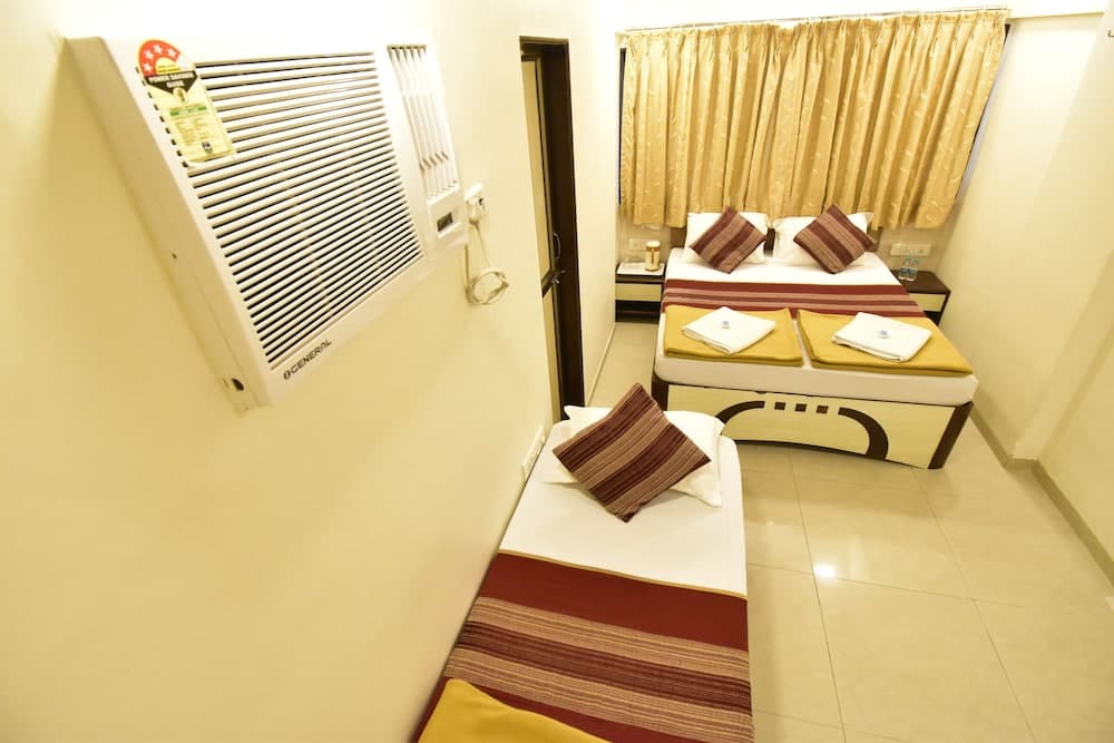 Hotel Kalpana Palace
