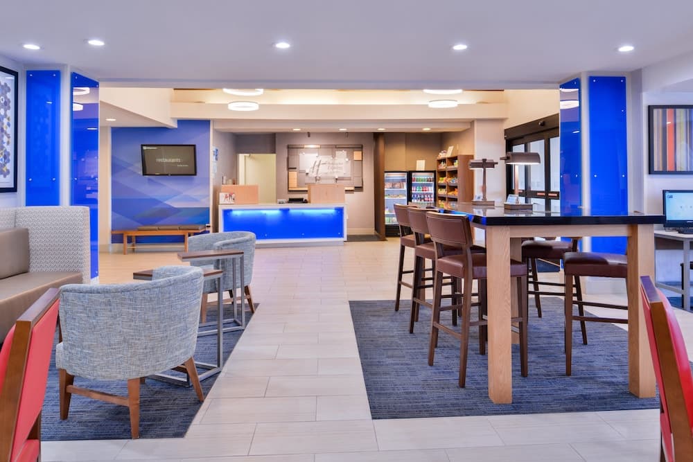 Holiday Inn Express & Suites Selma by IHG
