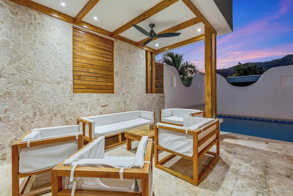 3 min to the Beach Private Pool Villa