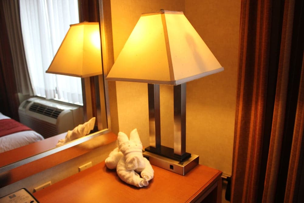 Bellerose Inn