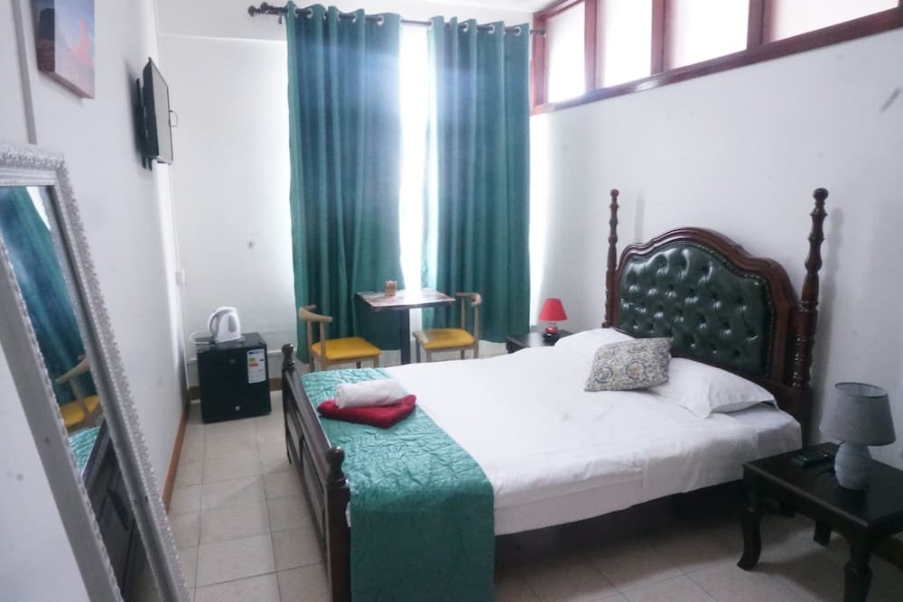 Happy Ours Guest House