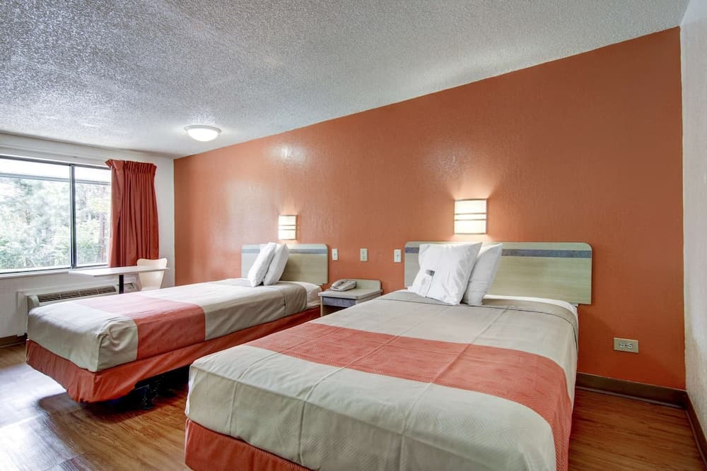 Motel 6 Union City, GA - Atlanta Airport