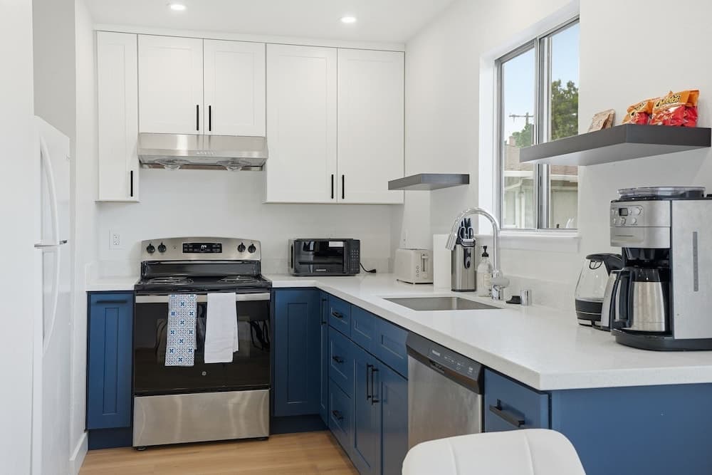 Modern 2br Unit W/ Covered Parking In Santa Clara 2 Bedroom Apts