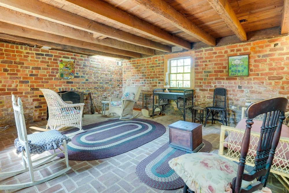 Terre Haute Manor Farmhouse w/ Gardens & Deck!