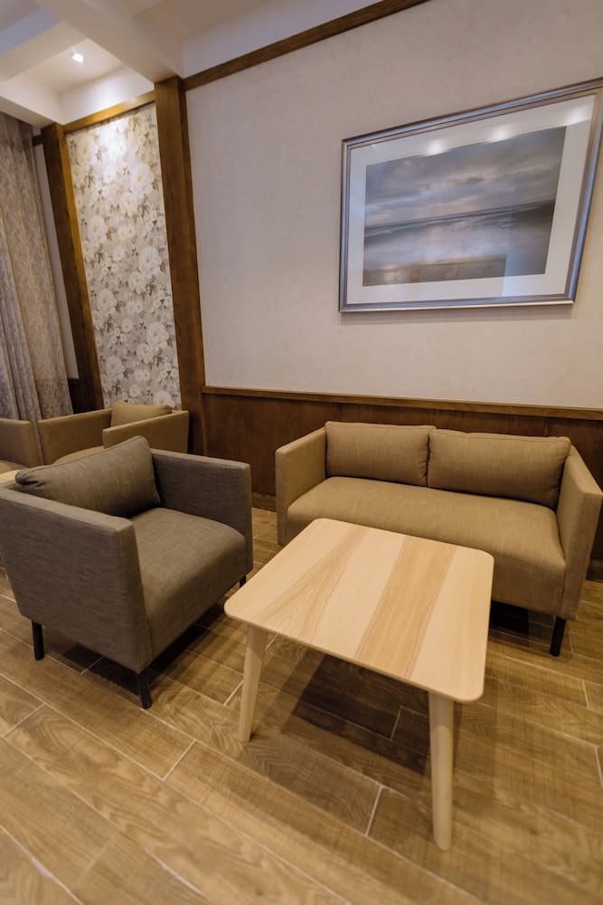 Sky View Suites Hotel