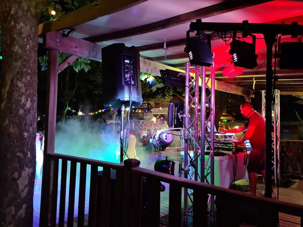 Marina Hotel Club