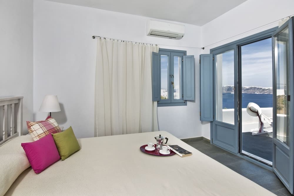 Aura Marina Apartments Santorini